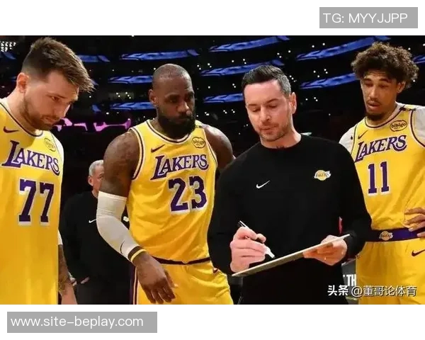 雷迪克谈八村塁与詹姆斯父子合砍34分展现传奇风采